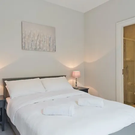 The Mary Robinson - Hiphipstay Dublin